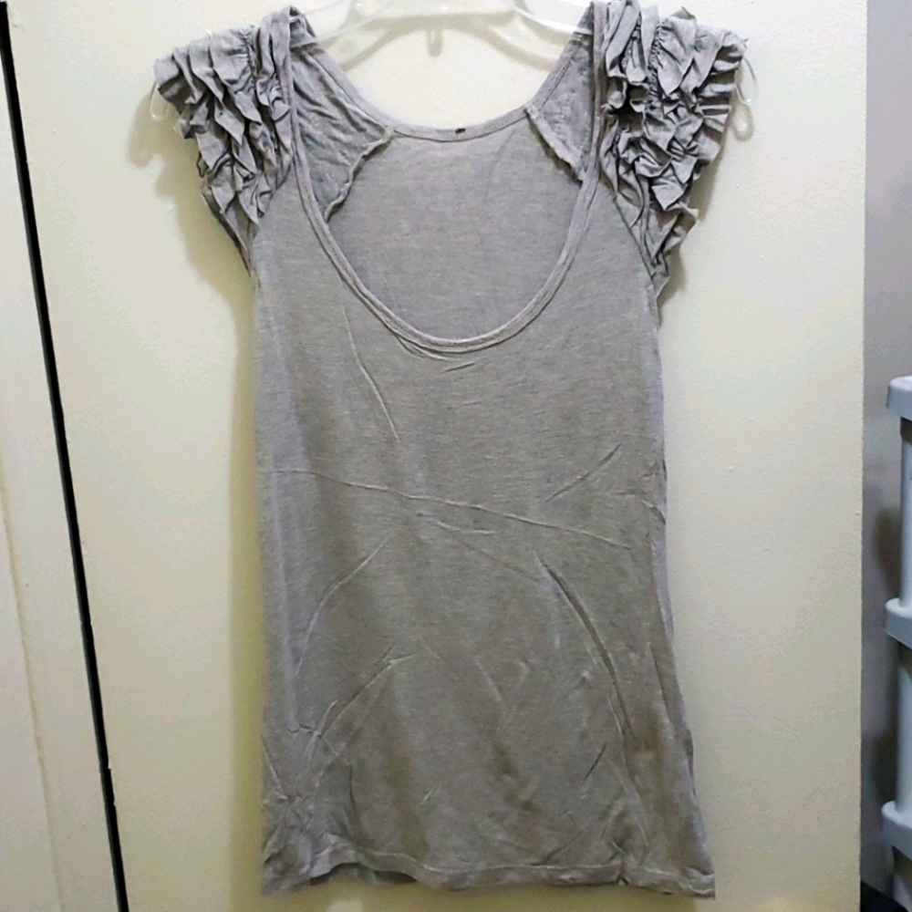 🔴2 for $10🔴 GREY RUFFLE TOP